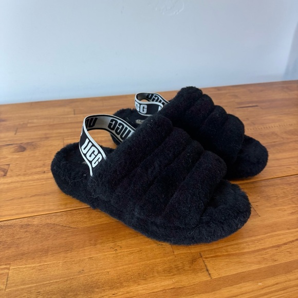 UGG Fluff Yeah Slide Sandals Platform Black Fuzzy Womens Size 8 - Picture 2 of 5